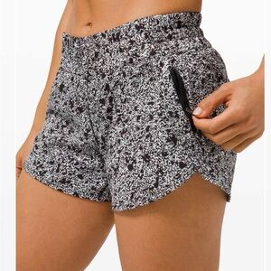 Lululemon Tracker Short V 4”